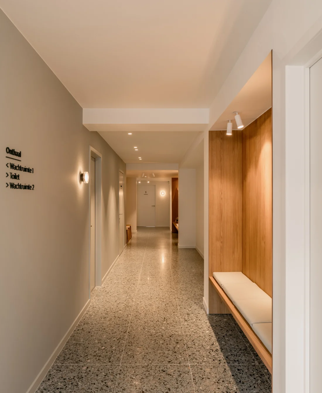 Dokterspraktijk inrichting Zemst Quality Living 26