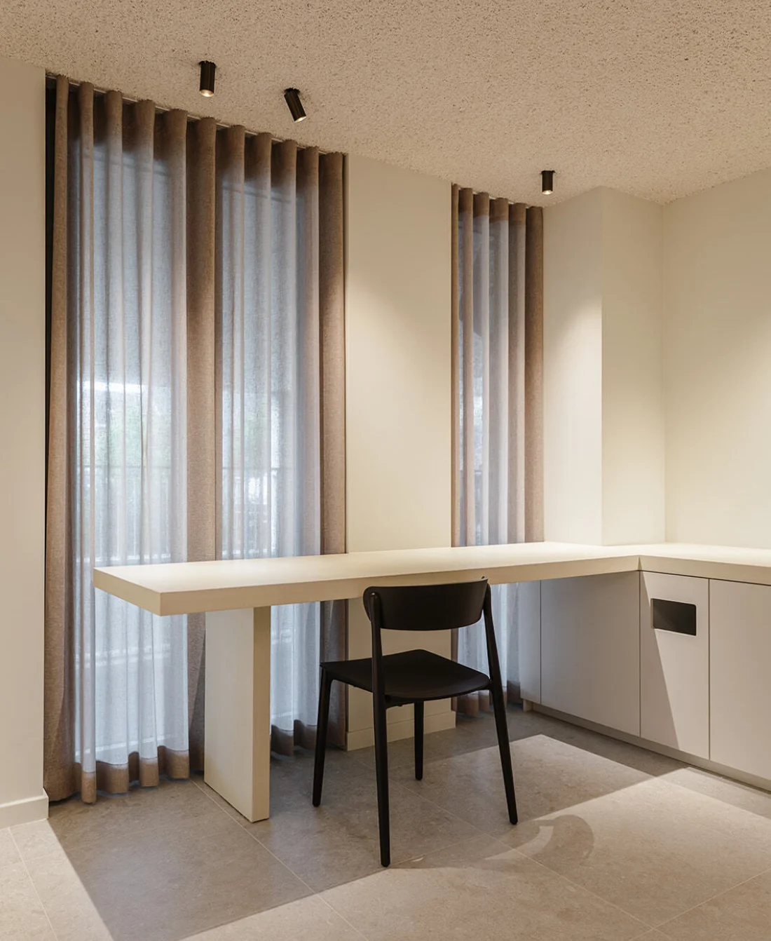QUALITYLIVING OOGCENTRUMBUGGENHOUT BUROBONITO 19