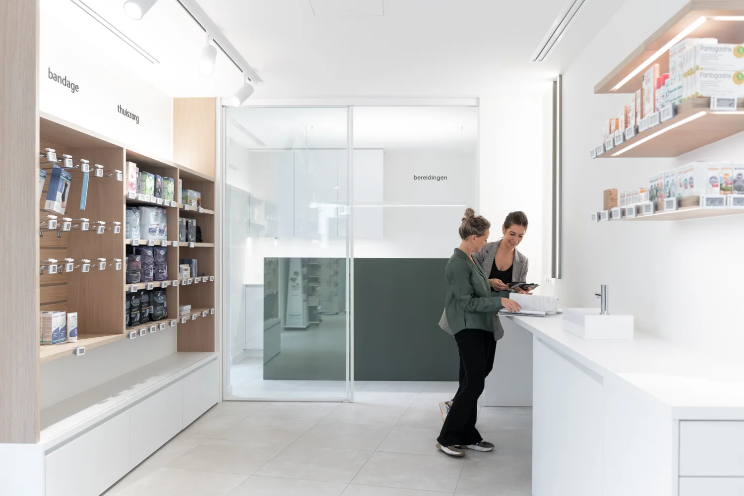 Studiovision qualityliving 201113 vilvoorde apotheekpeutie LR 031 SV5 8820