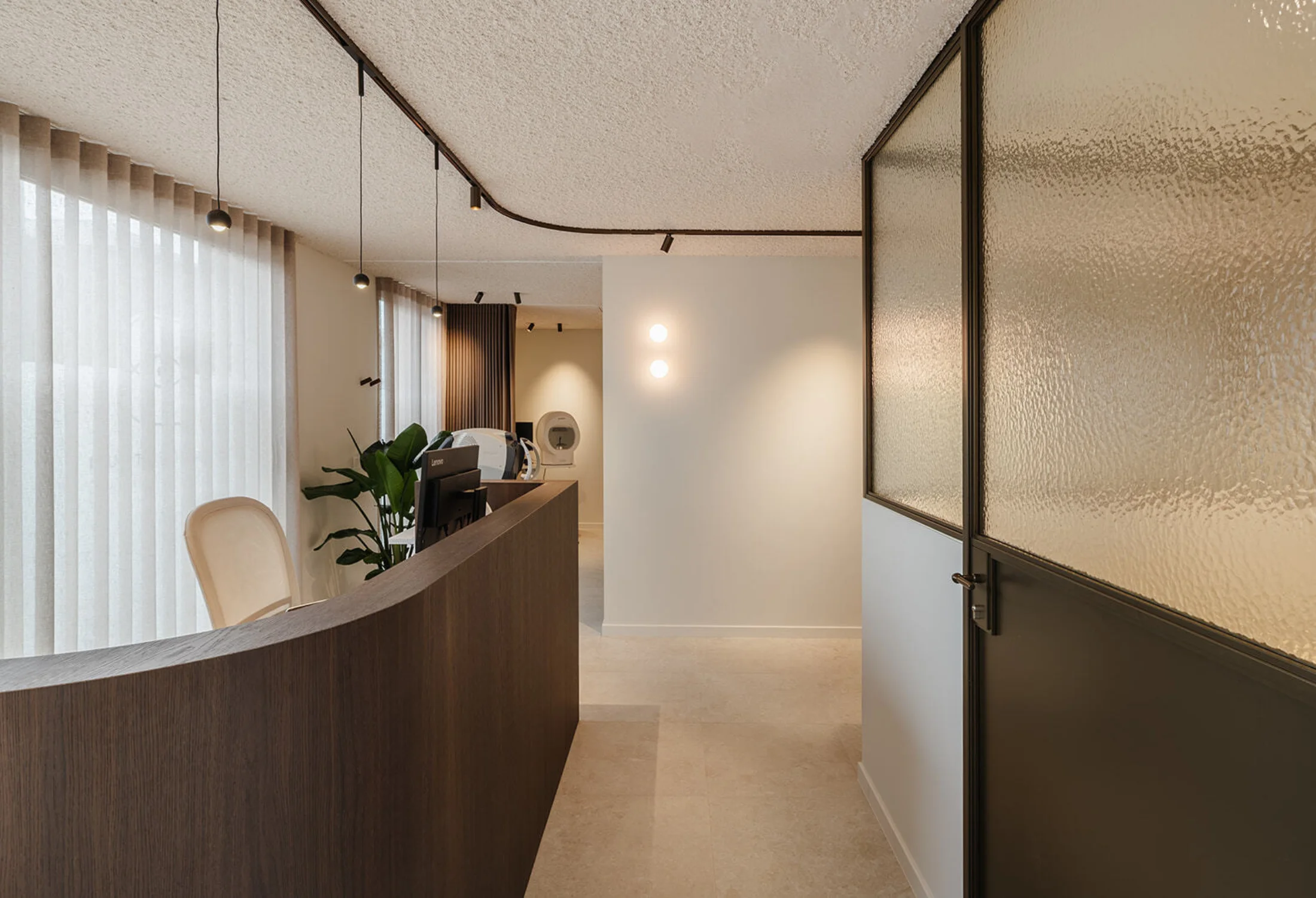 QUALITYLIVING OOGCENTRUMBUGGENHOUT BUROBONITO 13